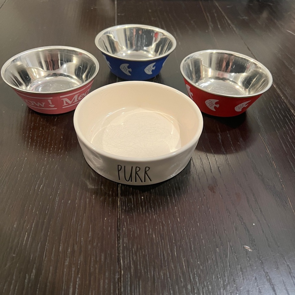 Lot of 4 Cat Feeding & Water Bowls Stainless and Rae Dunn *EUC* MSRP: $49+tax